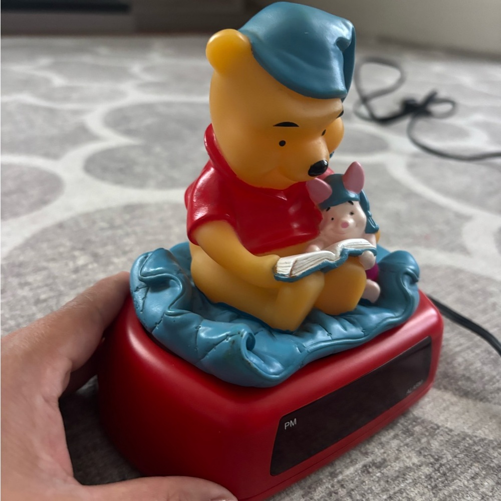 Disney Red and Blue Winnie the Pooh Clock